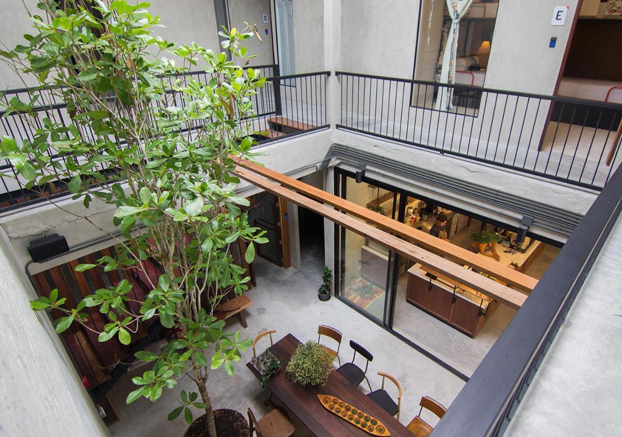 Tan Hostel X Cafe , Aonang Beach (Adults Only) Ао Нанг Экстерьер фото
