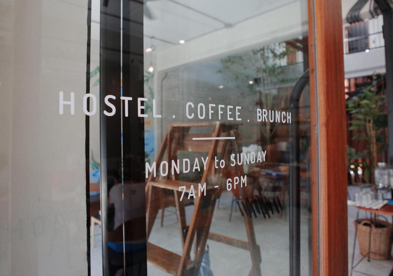 Tan Hostel X Cafe , Aonang Beach (Adults Only) Ао Нанг Экстерьер фото